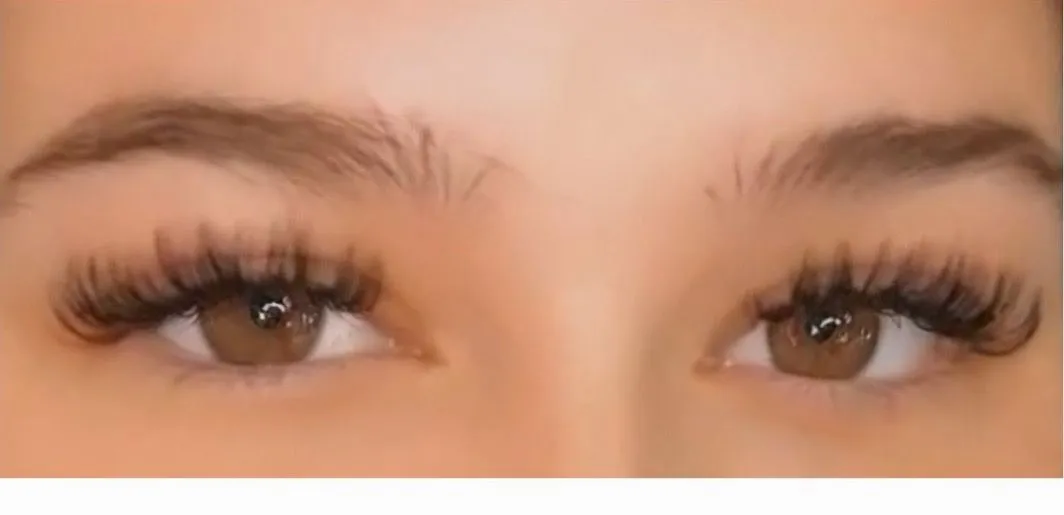 Volume lash extensions, finished